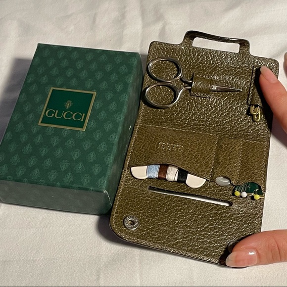 Gucci sewing kit - Picture 1 of 7